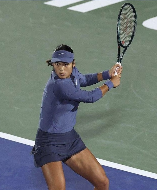 에마 라두카누가 2라운드 탈락했다