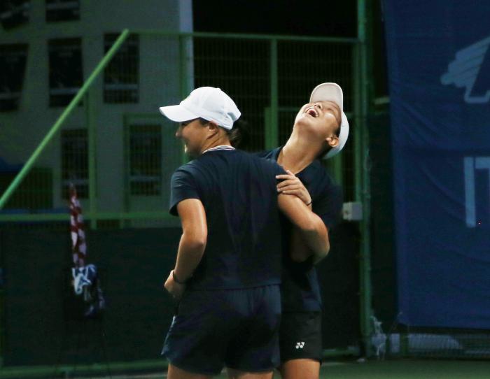 여자 복식 우승 순간