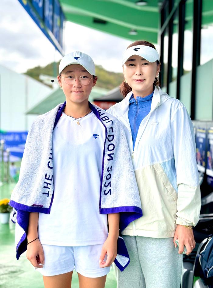 사제 지간이자 모녀 지간인 김서현 선수와 김유정 코치