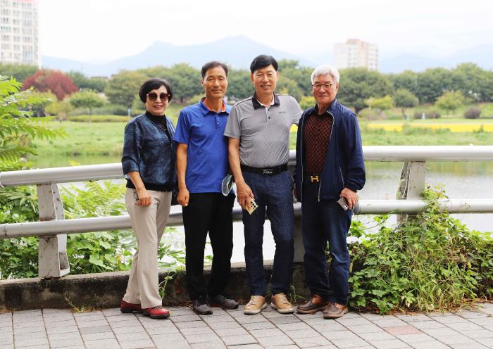 대구 장년회의 주축들 맨 우측부터 회장 이승원 전무이사 이용식 경기위원 최병열 총무 정윤희 
