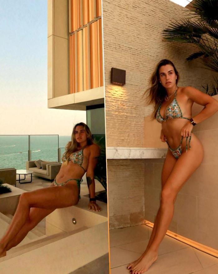 사발렌카는 수시로 자신의 SNS에 수영복 차림의 사진을 올린다