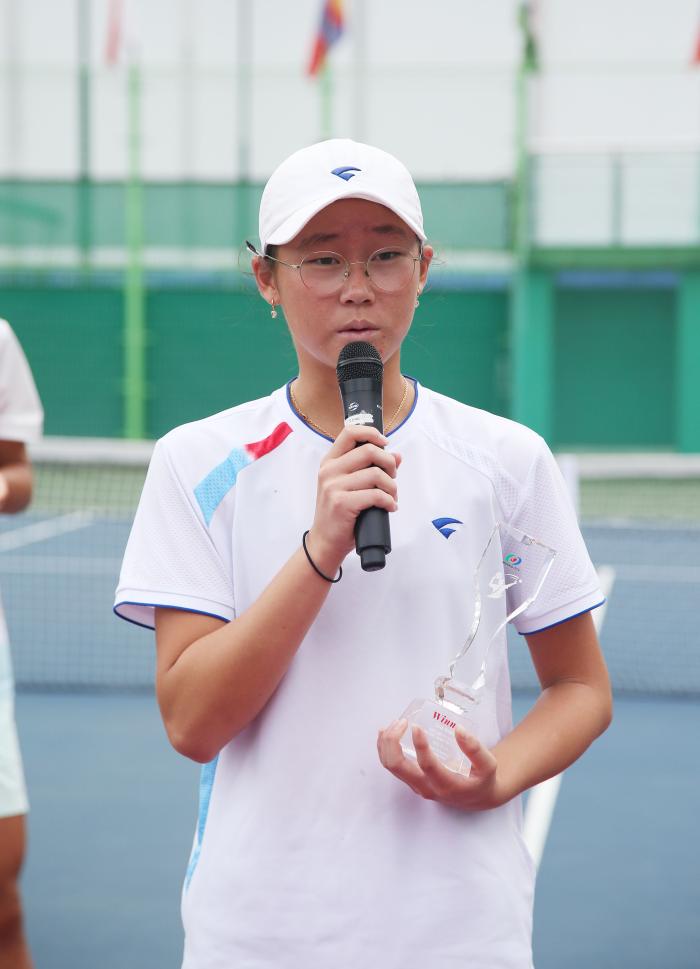 김서현 선수가 우승 소감을 말하고 있다