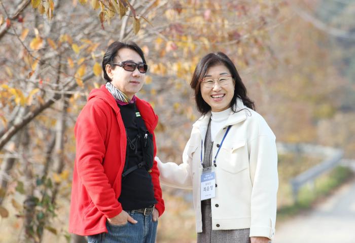 최윤정 대회장과 섹소폰 연주가 임수현 님