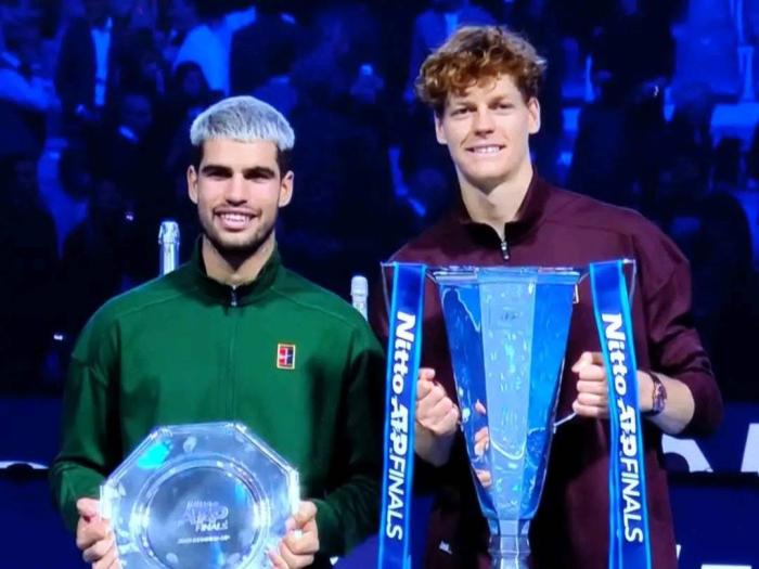 야닉 시너가 ATP파이널스에서 알카라스를 꺾으며 2년 연속 챔피언이 됐다