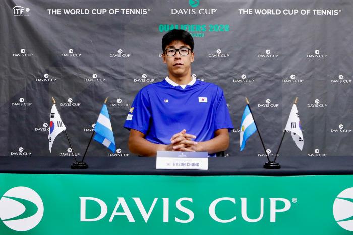 ‘졌잘싸 ’정현  “두 번째 게임 잡았더라면” 인터뷰 전문 기사 이미지