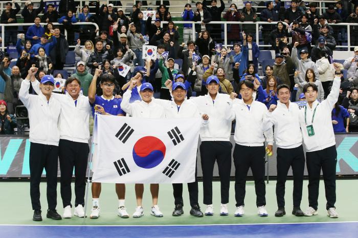 데이비스컵 극적 역전승으로 국가 랭킹 6단계 상승  기사 이미지